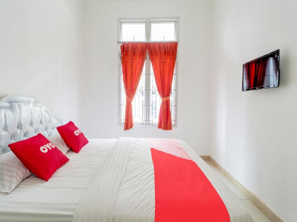 Oyo 2997 Grand Suites Palace 2 Sindanglaya Eksteriør bilde